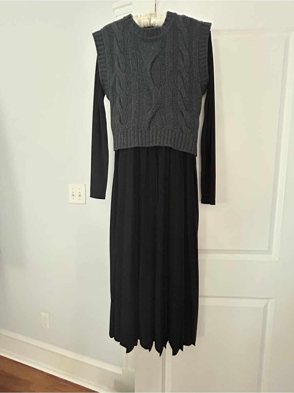 Weekend Max Mara Vested Dress - Picture 3 of 13